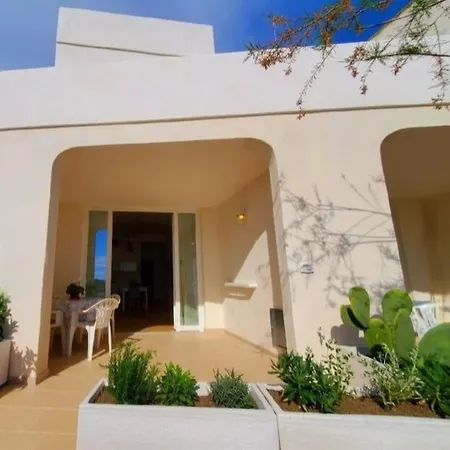 Sea Front, Allegria, Santa Maria Al Bagno Apartment *