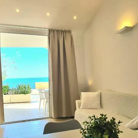 Apartment Sea Front, Allegria, Santa Maria Al Bagno *